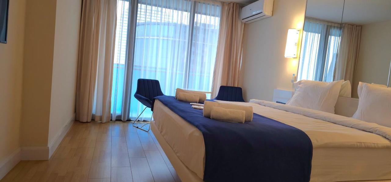 Orbi Sea Breeze Apartments Батуми Екстериор снимка